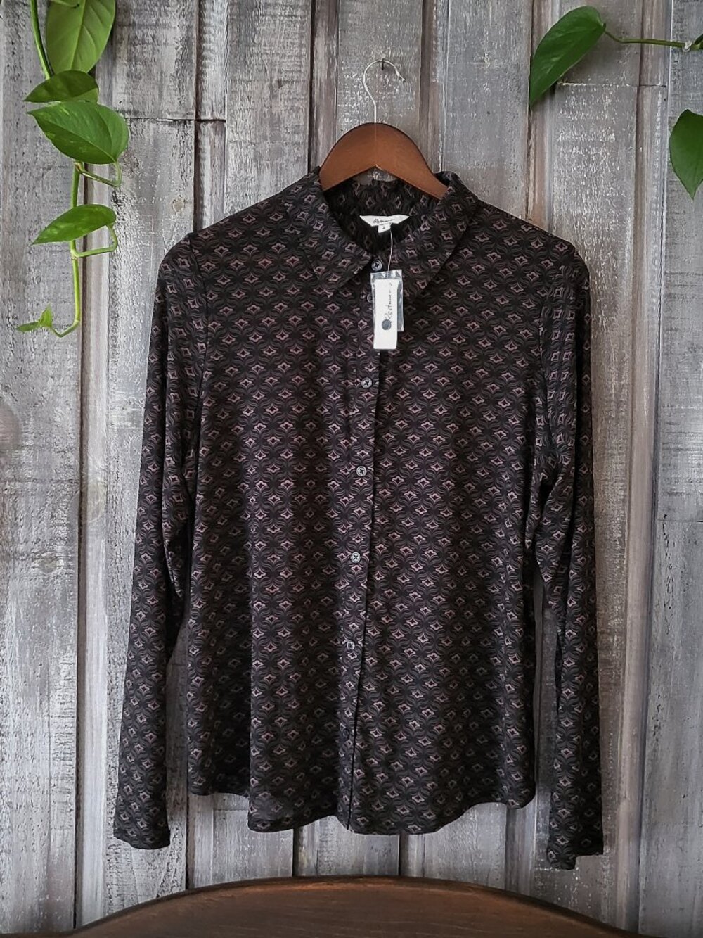 Blouse Large NWT Black Geometric Pattern Long Sleeve Button Down